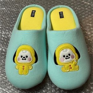 BT21 Chimmy Slippers